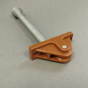 Aranytölgy rugós zsinóros bevezető műanyag görgővel